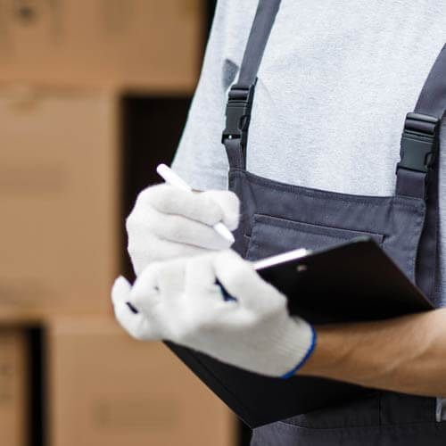 worker-holding-a-clipboard